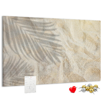 Bacheca in sughero con stampa di sabbia calda e ombre delicate