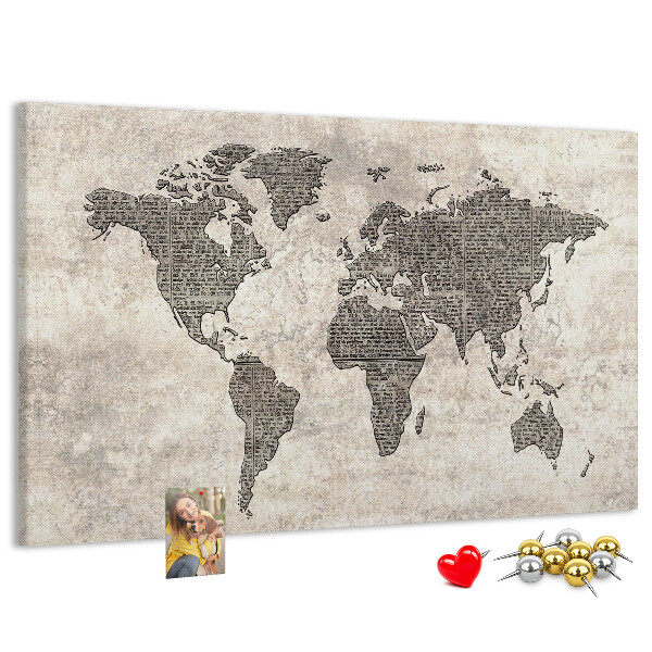 Lavagna di sughero mappa del mondo con texture di giornale