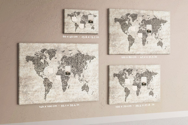 Lavagna di sughero mappa del mondo con texture di giornale