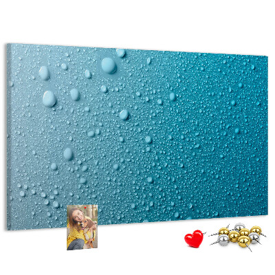 Bacheca in sughero con stampa gocce d'acqua su sfondo blu