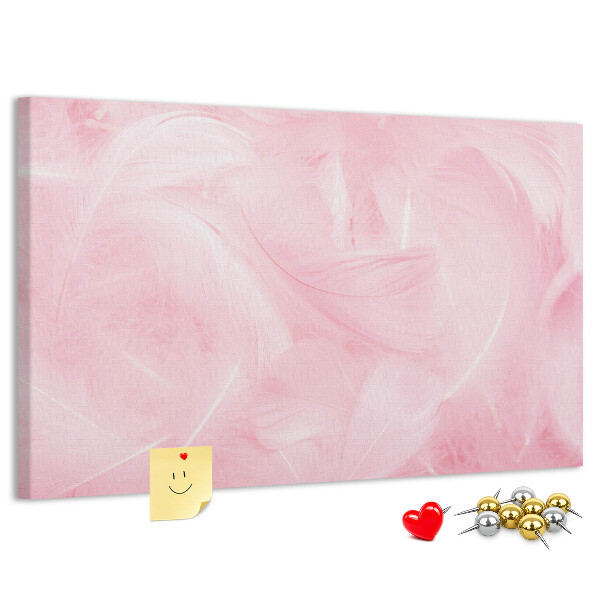Lavagna di sughero con stampa di delicate piume rosa su sfondo