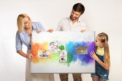 Bacheca in sughero con design arcobaleno dai colori vivaci