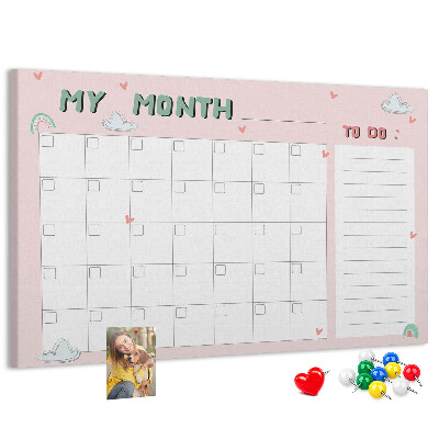 Bacheca in sughero con stampa calendario rosa, nuvole e cuori