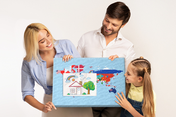 Bacheca in sughero mappa del mondo con bandiere dei paesi