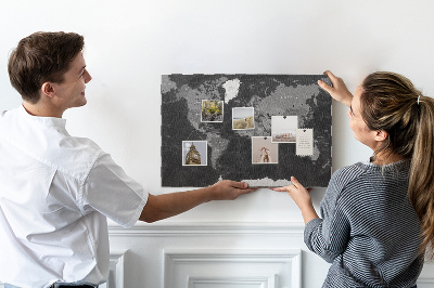 Lavagna di sughero mappa del mondo nera con contorni dei paesi
