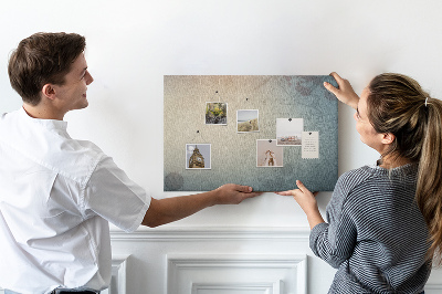 Bacheca in sughero con stampa di mappa antica e macchie decorative