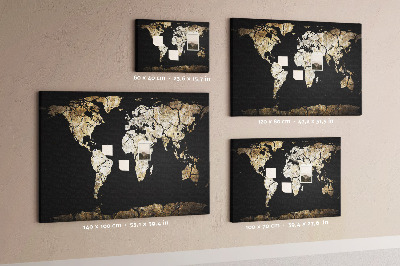 Bacheca in sughero mappa del mondo con effetto danneggiato su sfondo nero