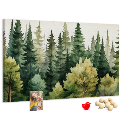 Lavagna di sughero con stampa di paesaggio forestale con alberi verdi