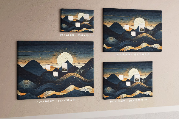 Lavagna di sughero con stampa di un paesaggio montano illuminato di notte