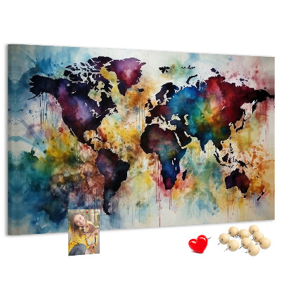 Lavagna di sughero mappa del mondo colorata in stile acquerello