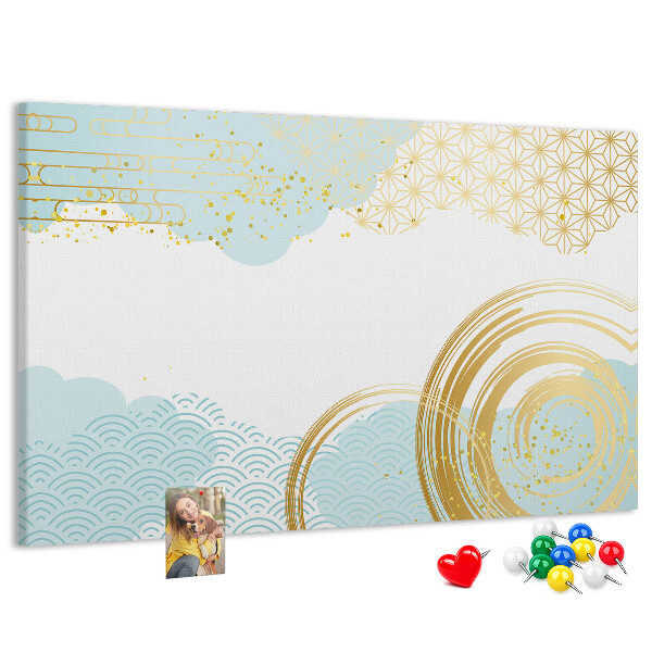 Bacheca in sughero con stampa spirali dorate su sfondo blu