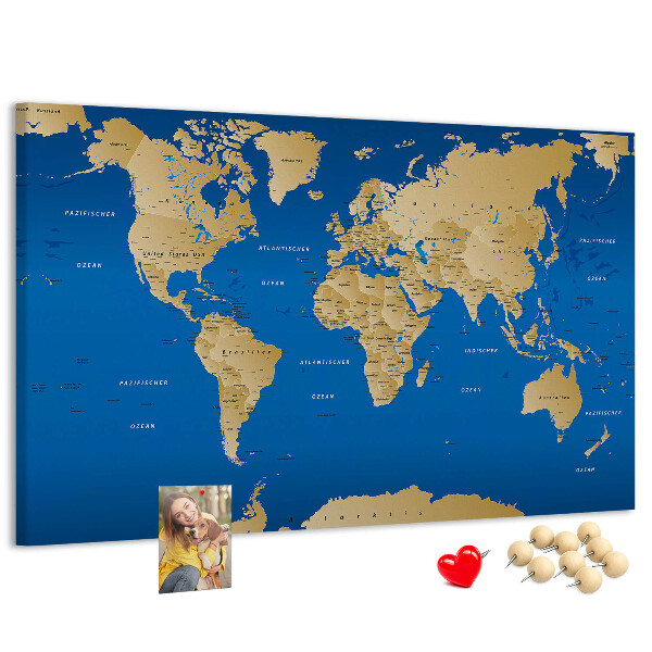 Mappa del mondo con puntine lavagna in sughero