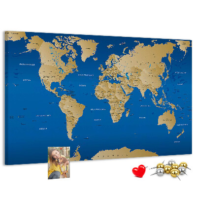 Mappa del mondo con puntine lavagna in sughero
