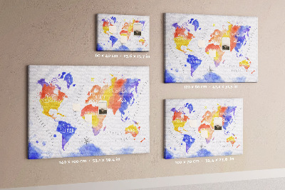 Lavagna di sughero mappa del mondo colorata in stile acquerello