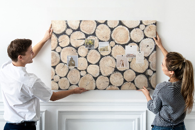 Bacheca in sughero con sfondo in legno naturale