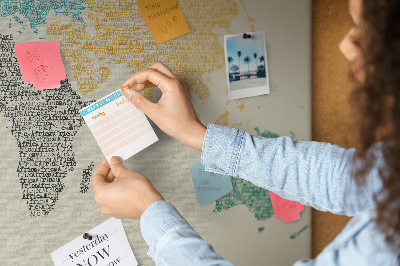Bacheca in sughero mappa del mondo con parole e colori