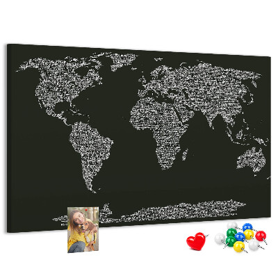 Lavagna di sughero con mappa del mondo