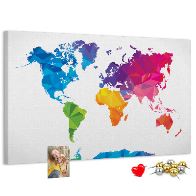 Bacheca in sughero con stampa di una mappa del mondo poligonale colorata