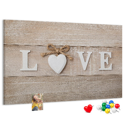 Lavagna di sughero con lettere in legno a forma di cuore