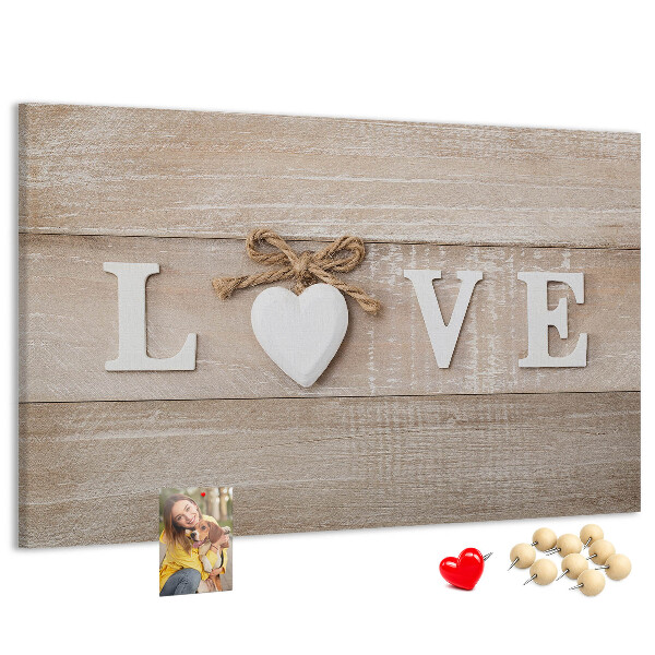 Lavagna di sughero con lettere in legno a forma di cuore
