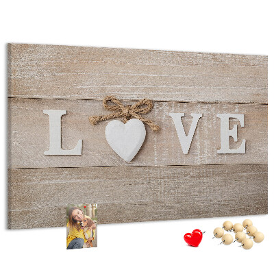 Lavagna di sughero con lettere in legno a forma di cuore