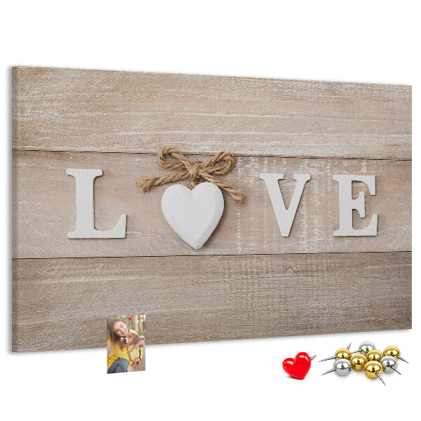 Lavagna di sughero con lettere in legno a forma di cuore