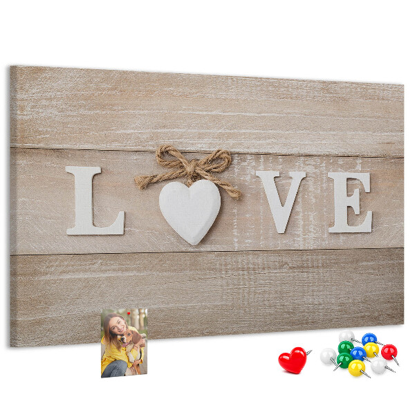 Lavagna di sughero con lettere in legno a forma di cuore