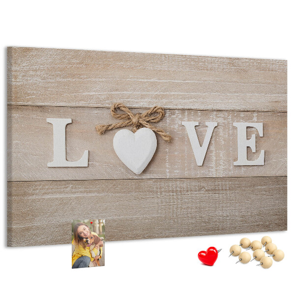 Lavagna di sughero con lettere in legno a forma di cuore