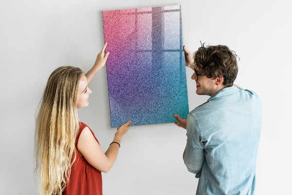 Lavagna magnetica scrivibile Una lavagna colorata per appunti e foto.
