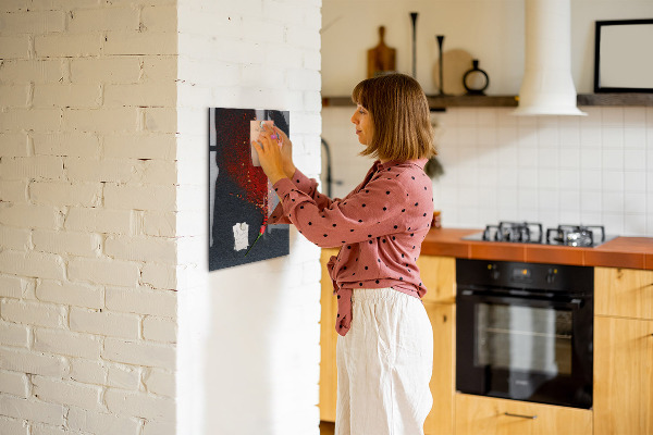 Lavagna magnetica scrivibile Un luogo creativo per ricordi e foto.