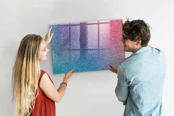Lavagna magnetica scrivibile Una lavagna colorata per appunti e foto.