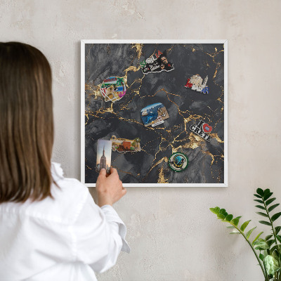 Lavagna magnetica da parete per calamite di colore bianco Vene delicate