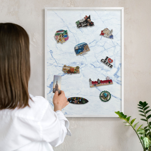 Lavagna magnetica da parete per calamite di colore bianco Design effetto marmo