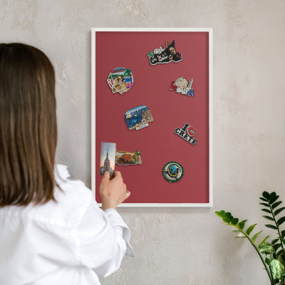 Lavagna magnetica da parete per calamite di colore bianco Colore bordeaux