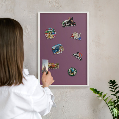 Lavagna magnetica da parete per calamite di colore bianco Colore viola
