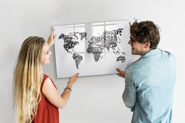 Lavagna magnetica scrivibile Una mappa del mondo con ricordi personali