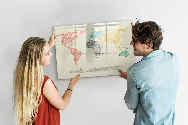 Lavagna magnetica con pennarelli Mappa del mondo con luoghi e foto