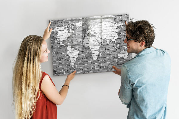 Lavagna magnetica con pennarelli Mappa del mondo con indicazione delle posizioni delle foto