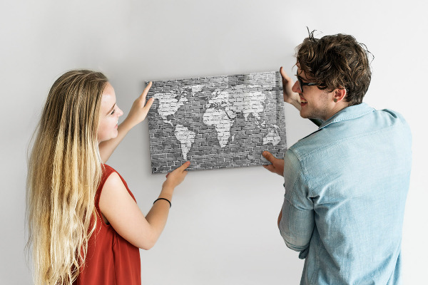 Lavagna magnetica con pennarelli Mappa del mondo con indicazione delle posizioni delle foto
