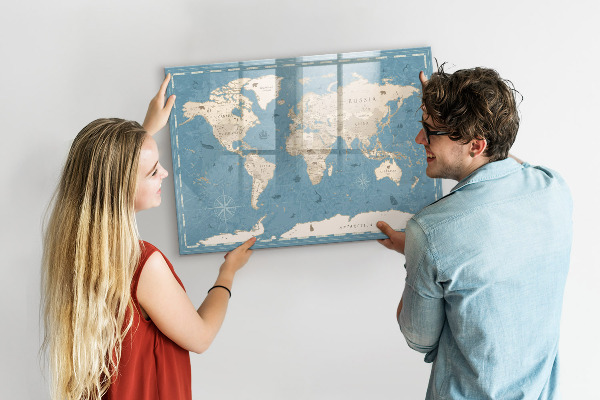 Lavagna magnetica scrivibile Una mappa del mondo con ricordi personali