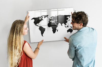 Lavagna magnetica con pennarelli Una mappa del mondo con i luoghi della memoria