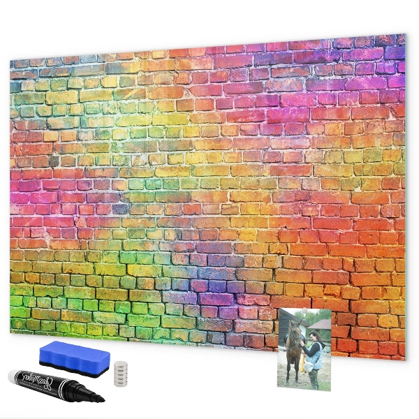 Lavagna magnetica scrivibile Una parete colorata con spazio per le foto