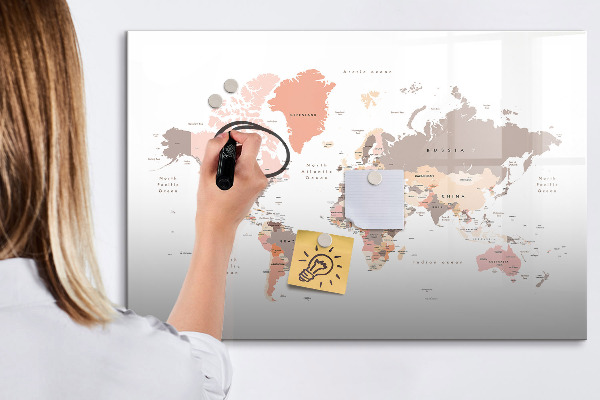 Lavagna magnetica scrivibile Una mappa dei ricordi con le tue foto preferite.