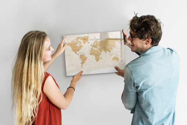 Lavagna magnetica con pennarelli Mappa di viaggio con i luoghi da segnare