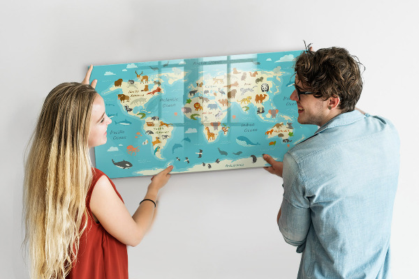 Lavagna magnetica con pennarelli Mappa del mondo con illustrazioni e foto
