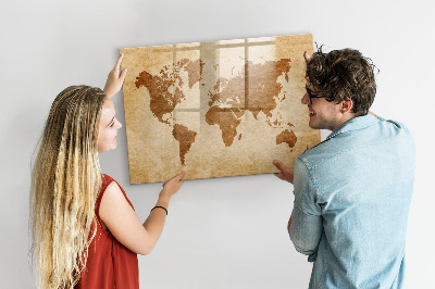 Lavagna magnetica con pennarelli Una mappa del mondo con i luoghi della memoria