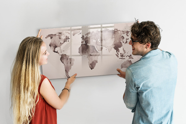 Lavagna magnetica con pennarelli Una mappa del mondo con ricordi personali