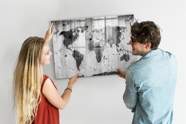 Lavagna magnetica scrivibile Una mappa del mondo con ricordi personali