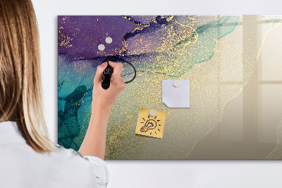 Lavagna magnetica scrivibile Una lavagna colorata per appunti e foto.