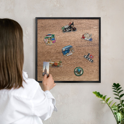 Lavagna magnetica in metallo decorata di colore nero Trama effetto legno